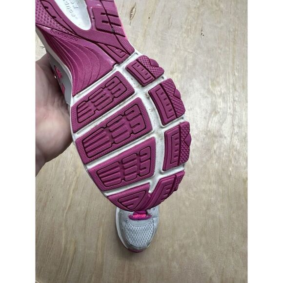 New Balance 680v3 Women’s Hot Pink 6.5 Sneakers Shoes - Picture 11 of 11